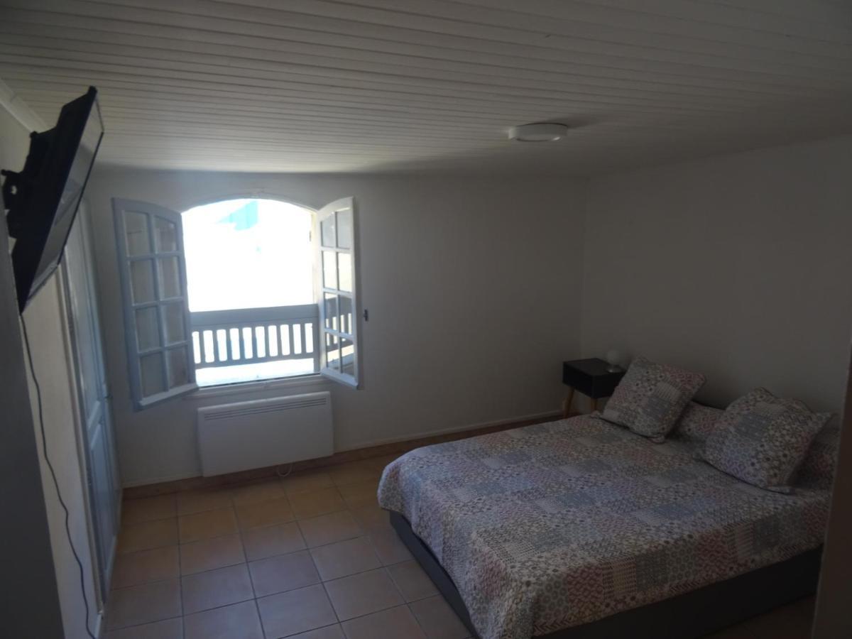 Aux Pieds Des Arenes Apartamento Arles Exterior foto