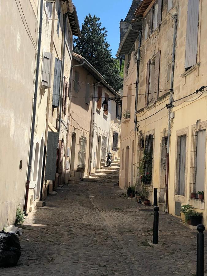 Aux Pieds Des Arenes Apartamento Arles Exterior foto