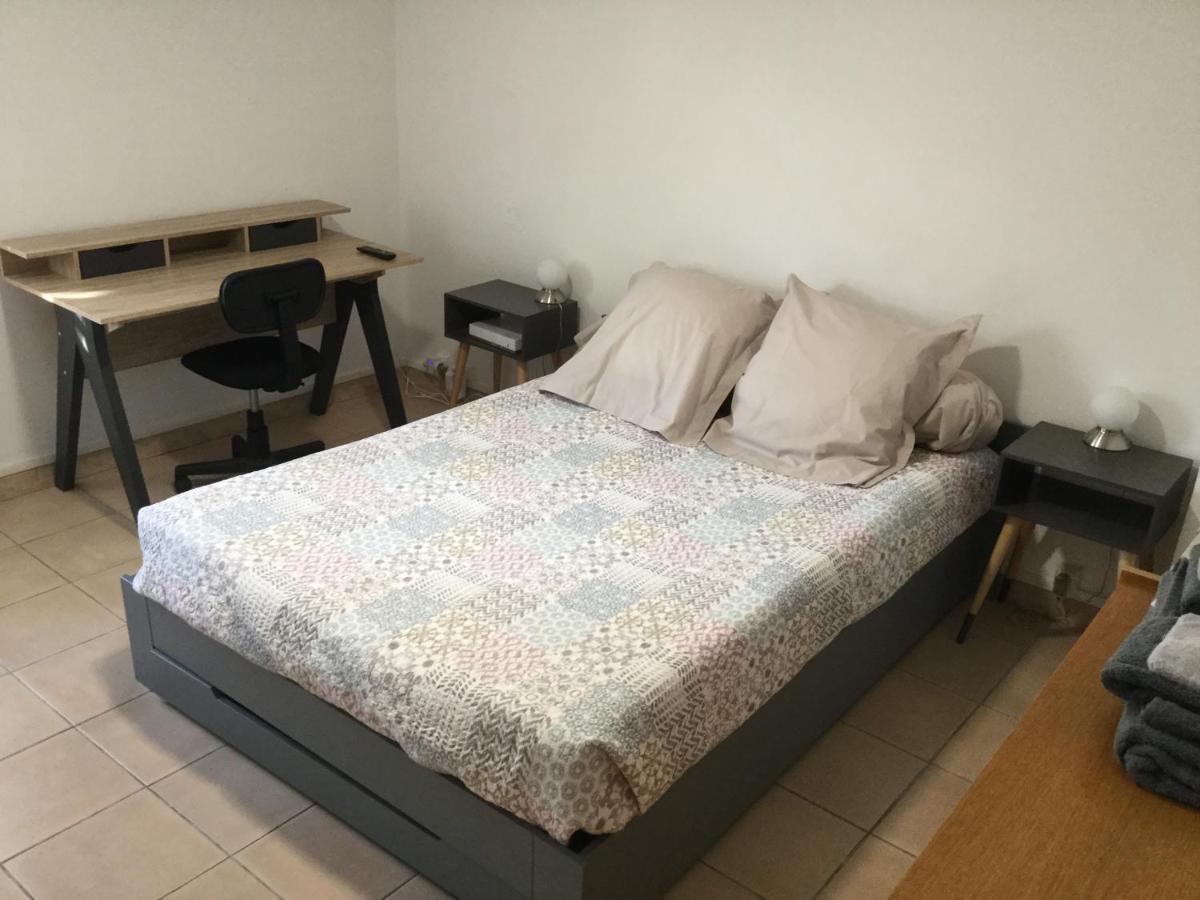 Aux Pieds Des Arenes Apartamento Arles Exterior foto